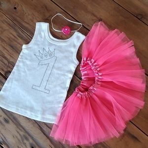 One year old party bundle Tuto Embellished White Tank Top and headband